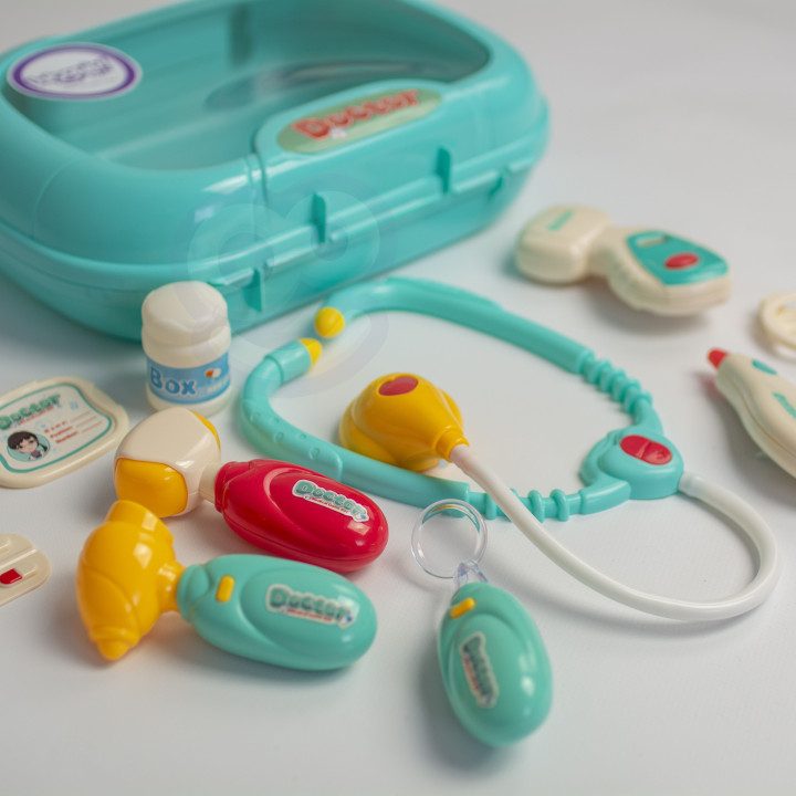 WOOPIE Medical Set Little Doctor Doctor in a Suitcase Light Sound + Acc.