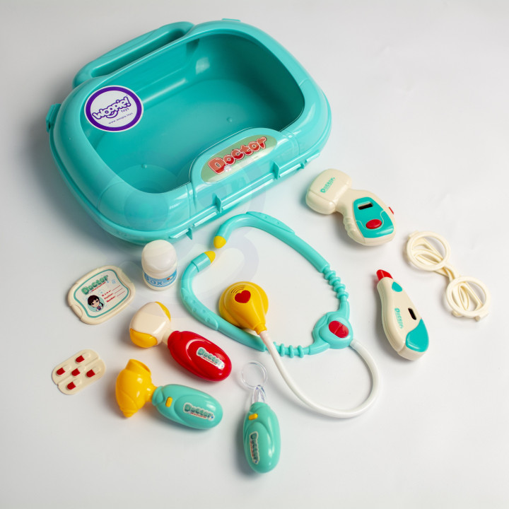 WOOPIE Medical Set Little Doctor Doctor in a Suitcase Light Sound + Acc.