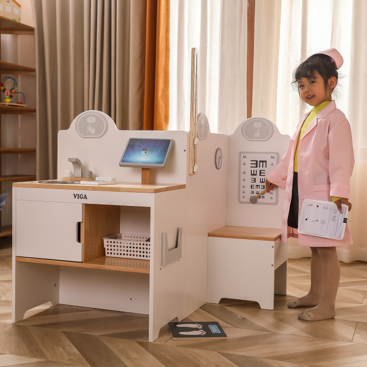 VIGA Multifunctional Wooden Medical Center