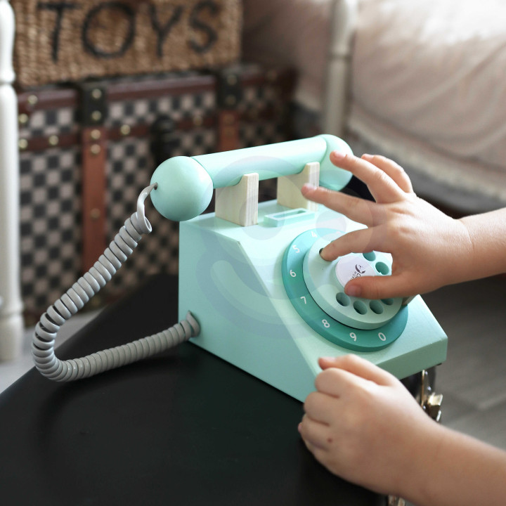 CLASSIC WORLD Telefon Stacjonarny Drewniany Dla Dzieci