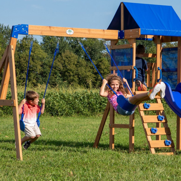 BACKYARD DISCOVERY Wooden Playground Aurora Playhouse Slide
