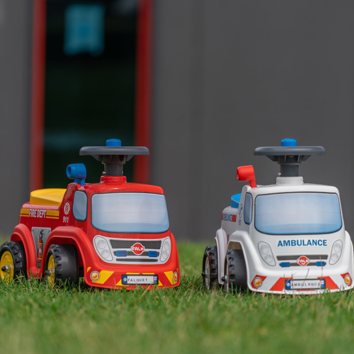 FALK Ride-on Fire Truck with Horn from 1 year