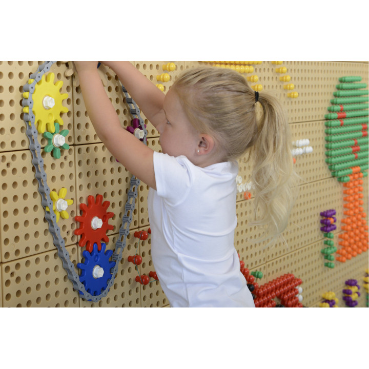 MASTERKIDZ Gears and Chain Wall Board 79 Pieces. Build your own mechanism.