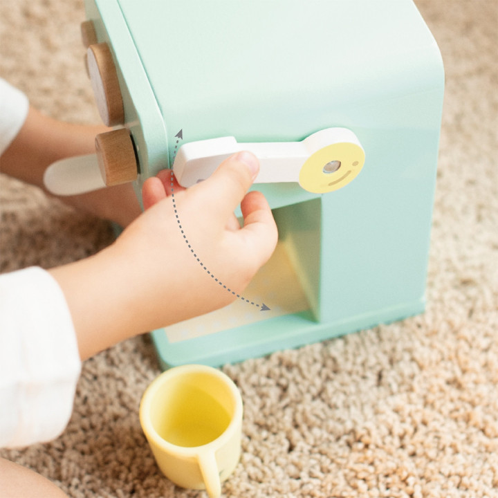 Wooden Coffee Maker for Kids – Little Barista | Classic World