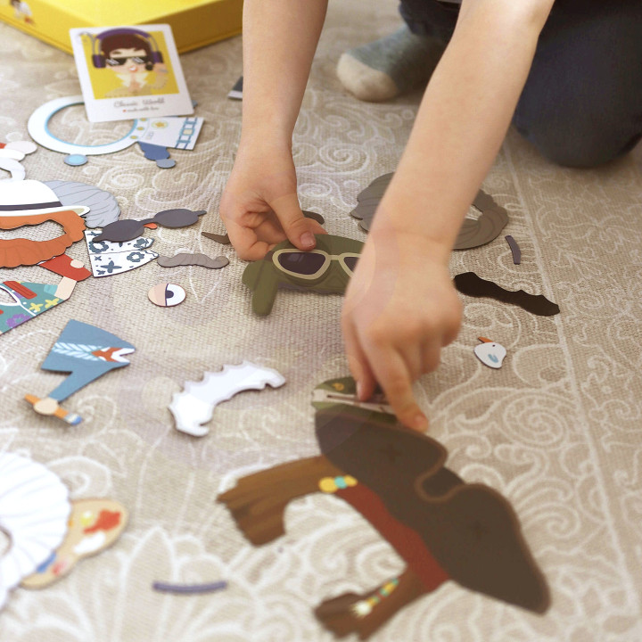 CLASSIC WORLD Magnetic Puzzle Fashion Photos Boys 32 pcs.