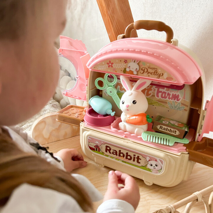 WOOPIE Rabbit in a Backpack 3in1 Farm House Garden