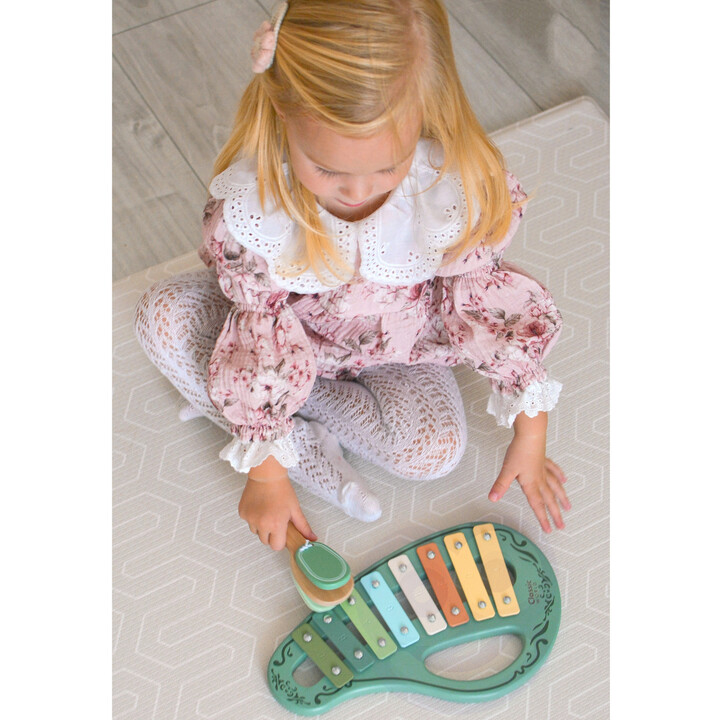 CLASSIC WORLD Wooden Vintage Musical Instrument Set 18ms+
