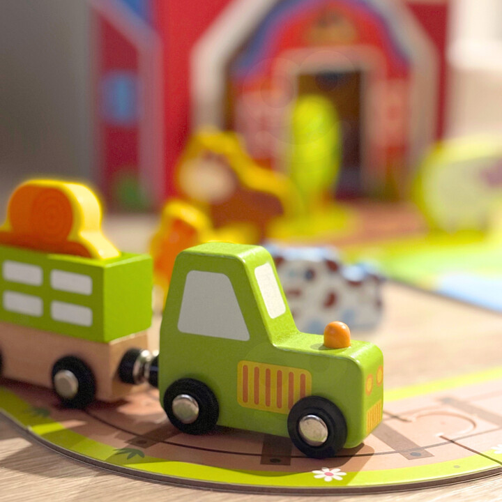 TOOKY TOY Wooden Farm in a Suitcase Figures Vehicles