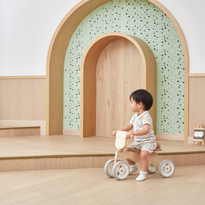 VIGA PolarB Wooden Polar Bear Ride-On with Soft Wheels