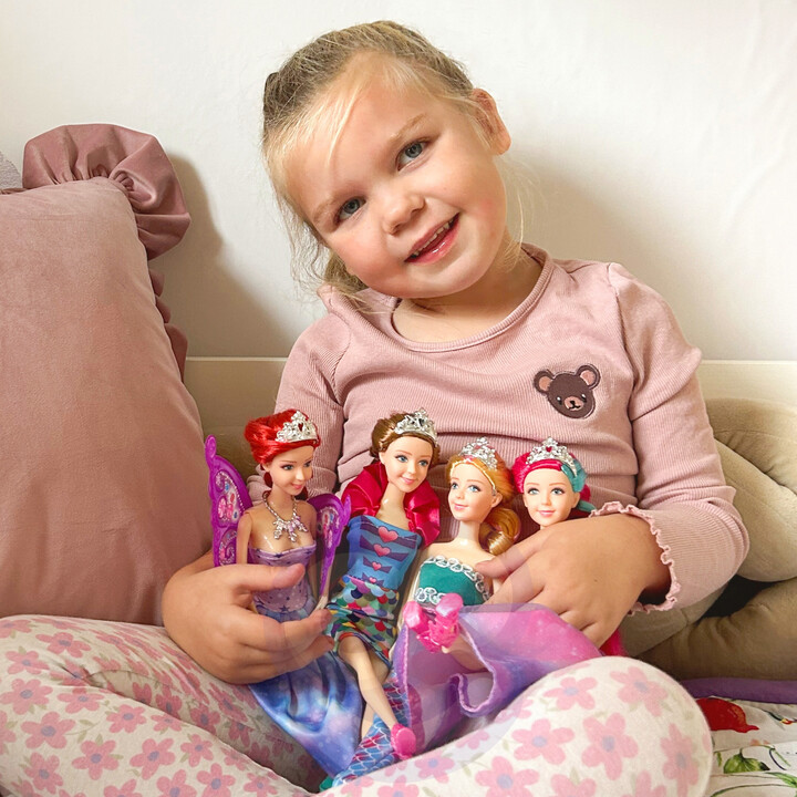 WOOPIE Set of 4 Magical Princesses - 4-in-1 Doll Box with Accessories