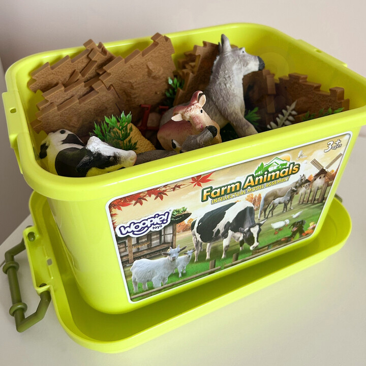 WOOPIE Set of Farm Figures + Chest 57 pcs.
