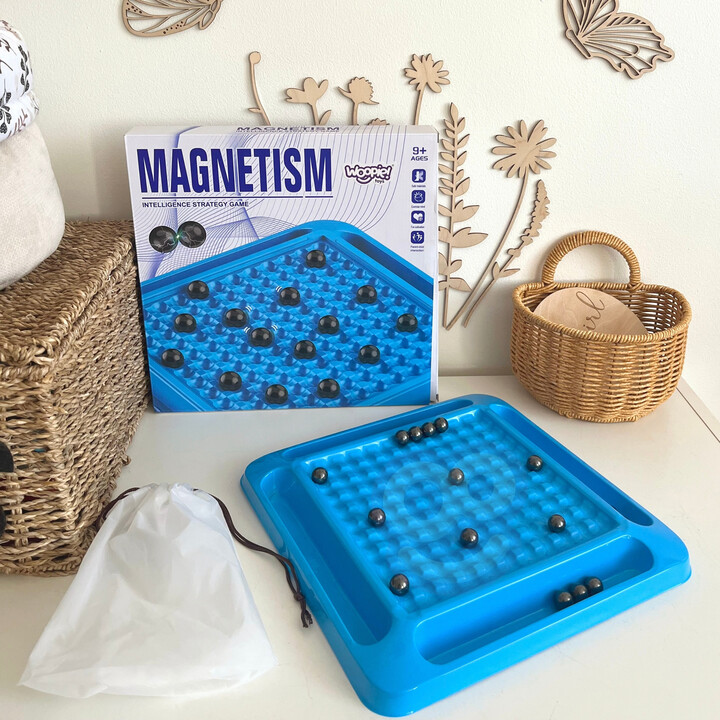 WOOPIE Magnetic Balls Board Game