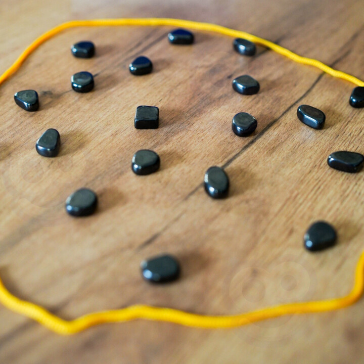 WOOPIE Game Magnetic Stones in a String 20 pcs.