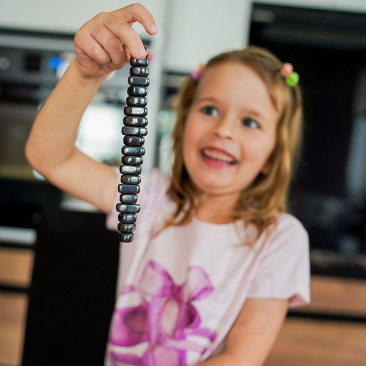 WOOPIE Game Magnetic Stones in a String 20 pcs.