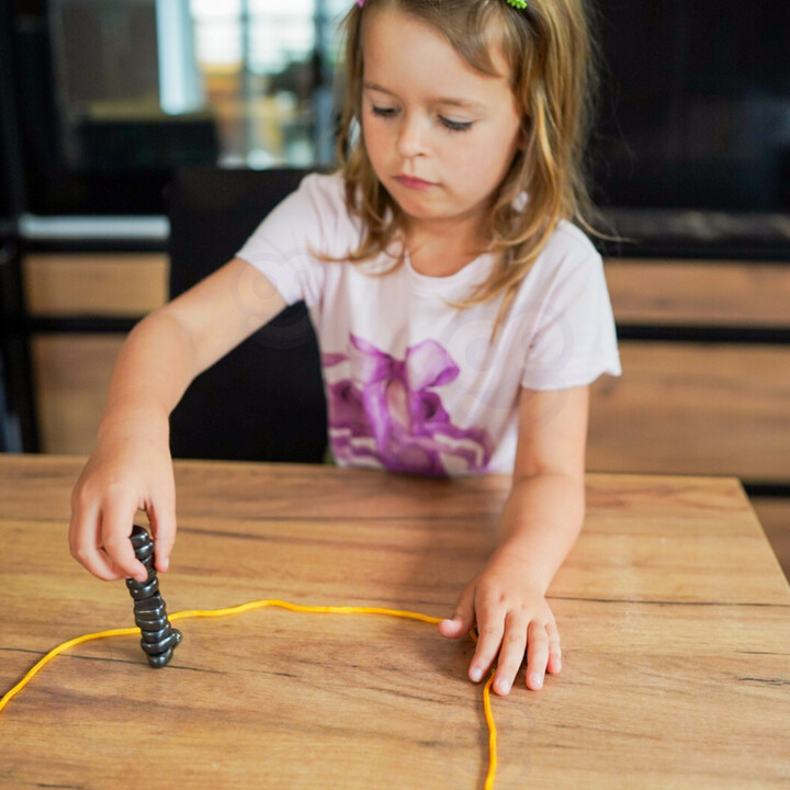 WOOPIE Game Magnetic Stones in a String 20 pcs.