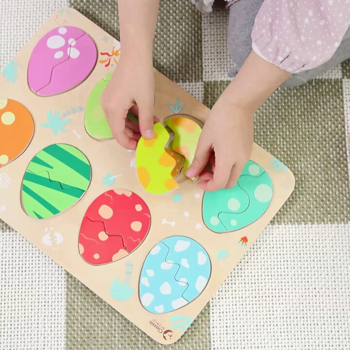 CLASSIC WORLD Wooden Puzzle Eggs Dinosaurs
