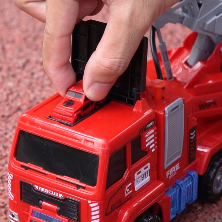 WOOPIE Interactive Fire Truck with Moving Ladder