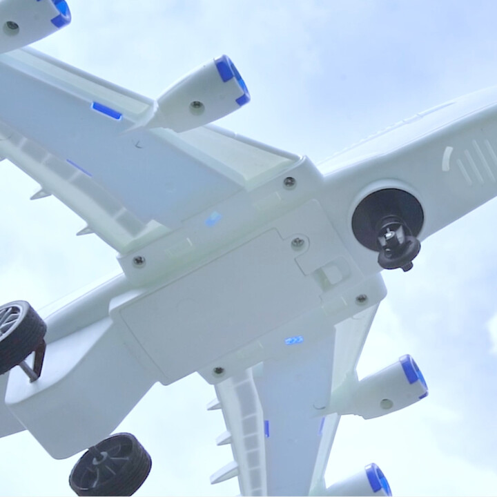 WOOPIE Remote Controlled Passenger Airline
