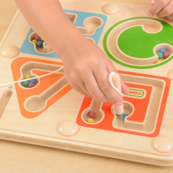 Wooden Magnetic Maze WOOPIE - Learning to Write and Hand Motor Skills