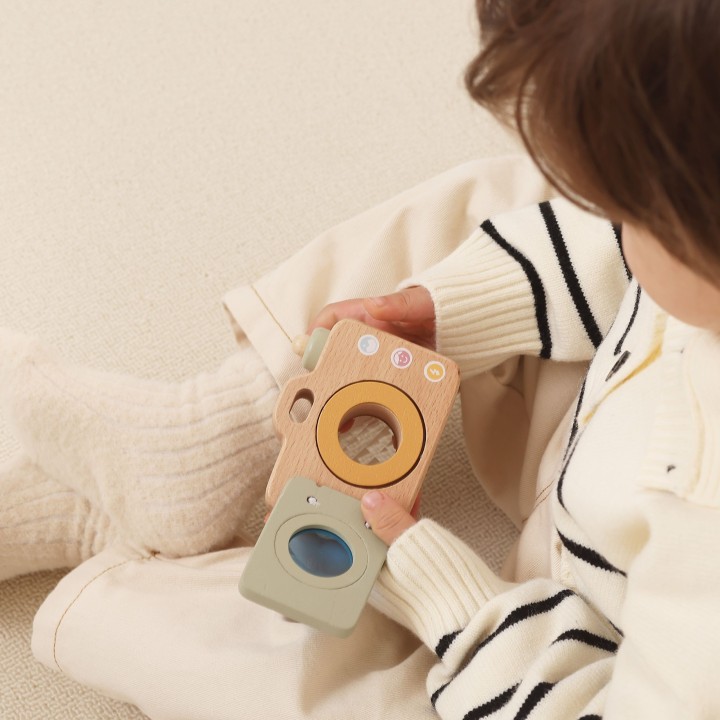 Viga "My First Camera" Wooden Camera – an educational toy for toddlers