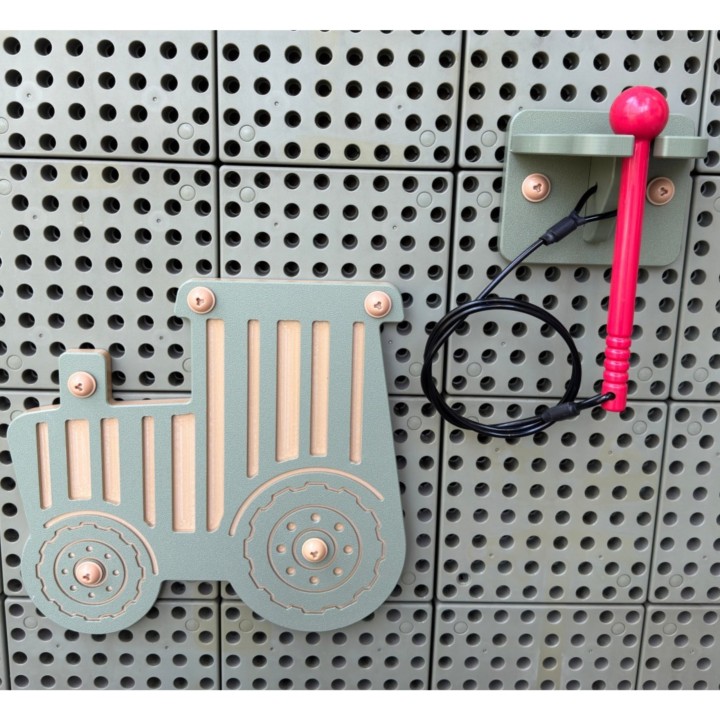Musical Tractor for the STEM Masterkidz panel – fun and children's development