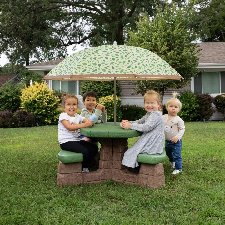 STEP2 Picnic Table with Umbrella - Perfect for Any Party