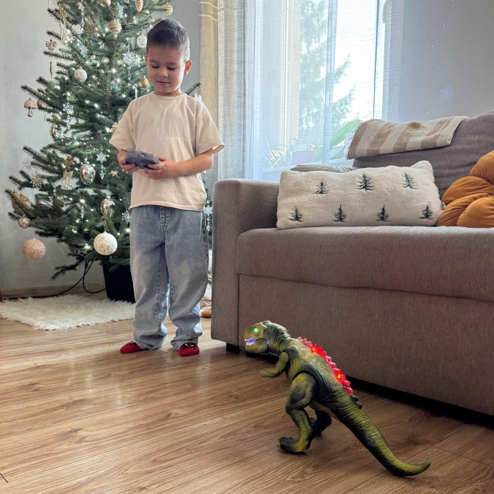 Remote-controlled dinosaur with remote control Woopie - interactive toy