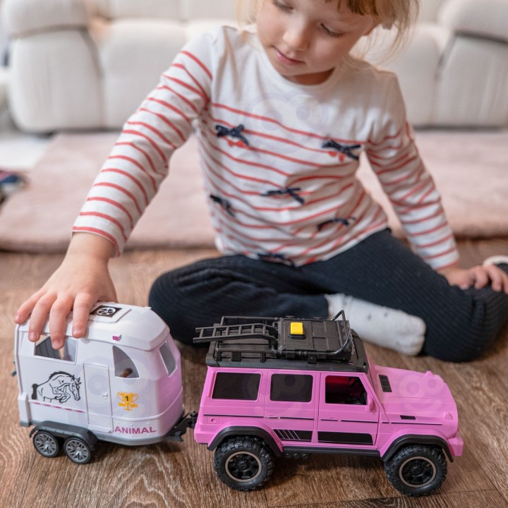 Pink SUV with trailer and horse figure – a realistic set from WOOPIE