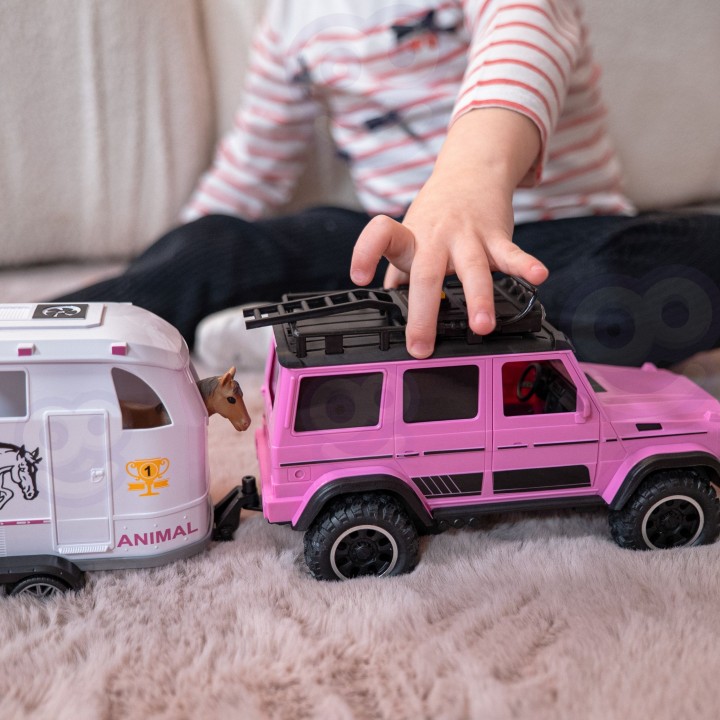 Pink SUV with trailer and horse figure – a realistic set from WOOPIE
