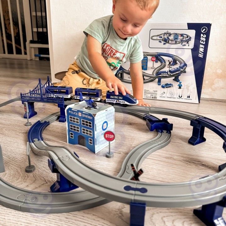 Electric Train with Police and Helicopter - 92 pieces WOOPIE