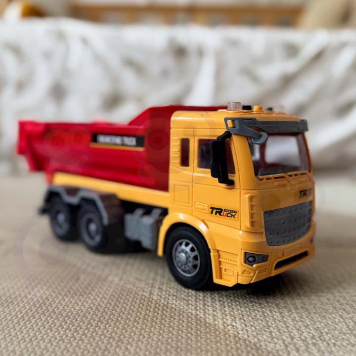 WOOPIE Construction Dump Truck 1:12 with Light and Sound Effects