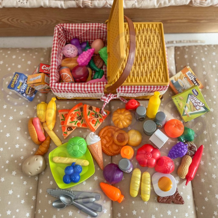 103 Piece Picnic Basket Set - Woopie Play and Learn