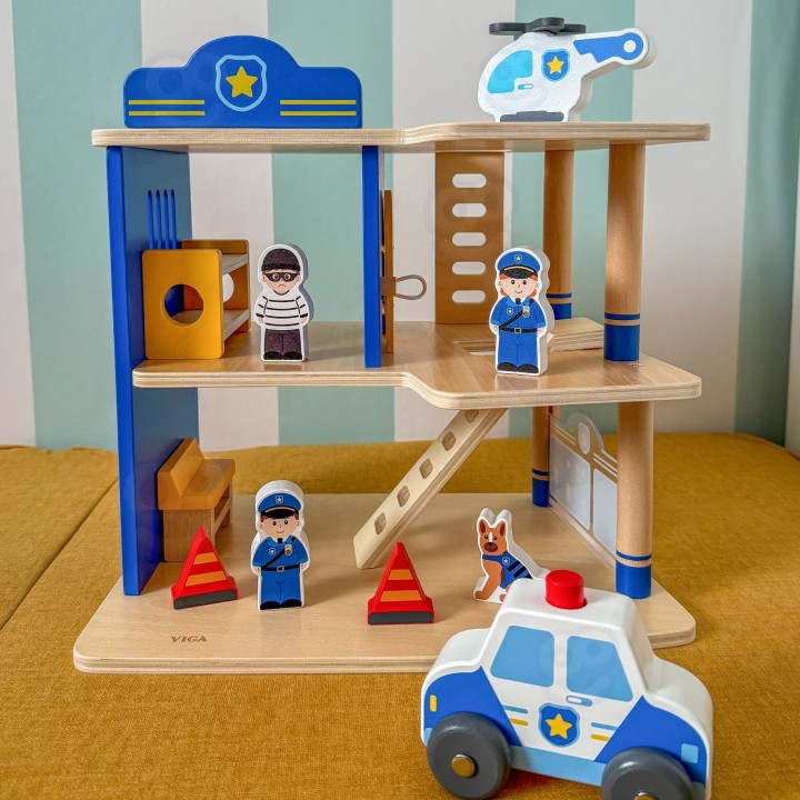 VIGA Wooden Police Station with Police Car - 14 elements, 3 levels