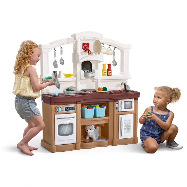 Step2 Kids Kitchen - Fun with Friends and Creativity