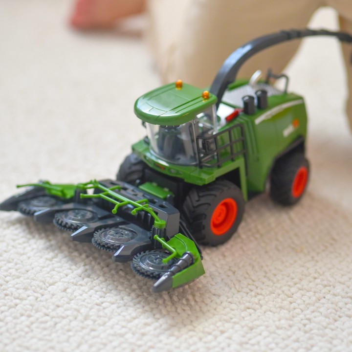 Woopie Inertial Drive Agricultural Harvester – Realistic Fun