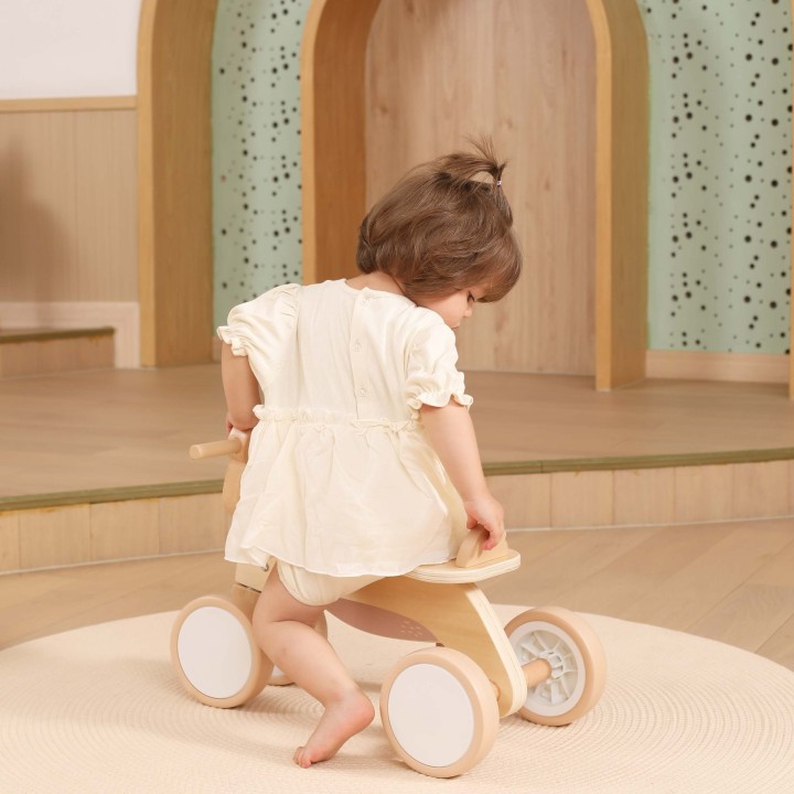Wooden Ride-on Brown Teddy Bear Viga - Quiet Vehicle and Safe Fun