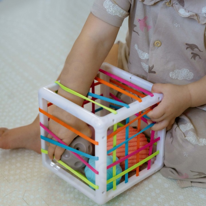 Flexible sensory cube educational sorter for children 3+ - WOOPIE