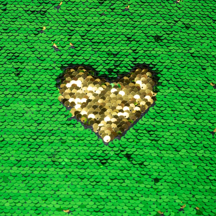 A striking sequin wall panel – fun and learning for children | Viga