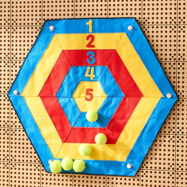 Sześciokątna Tarcza Matematyczna na Rzepy WOOPIE - Gra Rzutna XXL 98cm