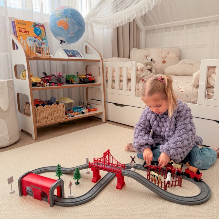 Woopie Electric Train - 70 Electric Tracks, Bridge, Tunnel, and Animals