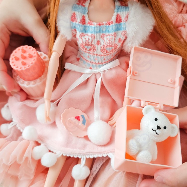 Emi Fashion Doll – Birthday Princess with Woopie Accessories