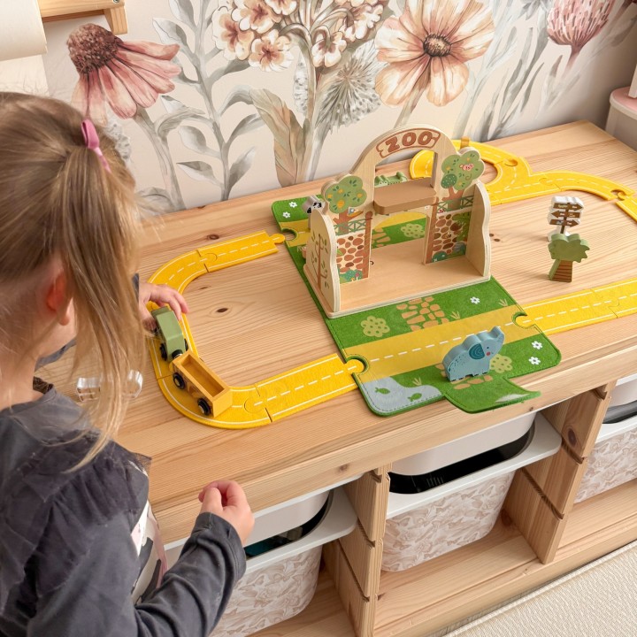 Drewniane Zoo w Torbie Tooky Toy - Safari z Figurkami i Pojazdami