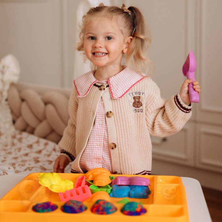WOOPIE Kinetic Sand 1.2 kg XL ZOO Set with Molds