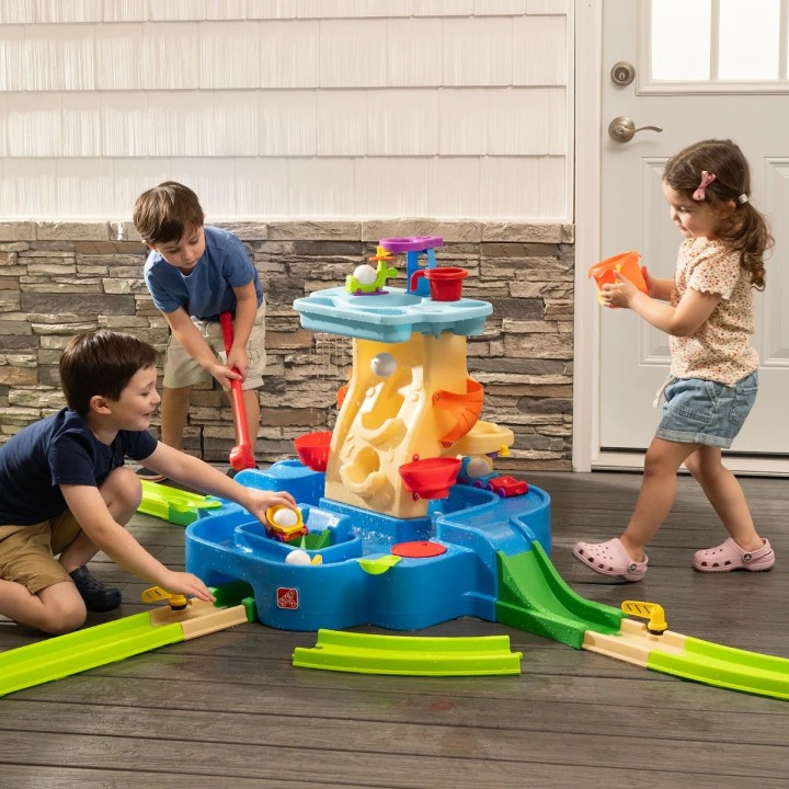 Stolik Wodny z Torem do Mini Golfa  – Aktywna Zabawa 2w1 od Step2