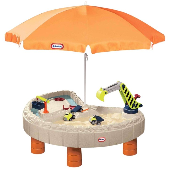 Little Tikes Sandbox Construction Site - Fun in the backyard!