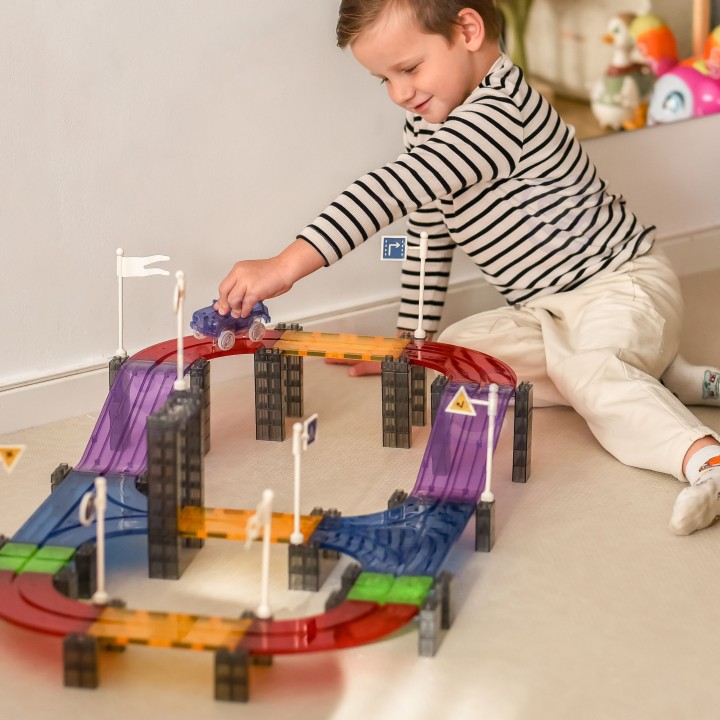 WOOPIE Magnetic Car Track 137 Elements + Car - Racing Set