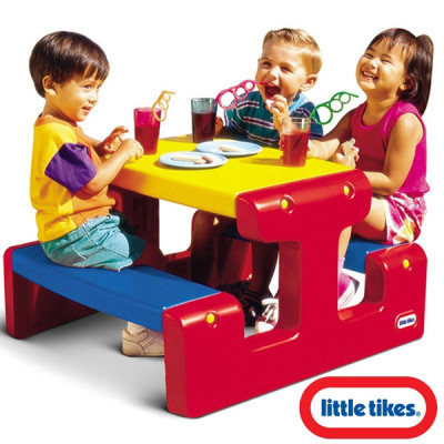 LITTLE TIKES Picnic Table Red Yellow Blue