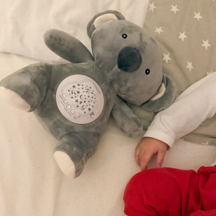 Polar Bear Projector Cuddly Toy WOOPIE – 10 Lullabies and White Noise