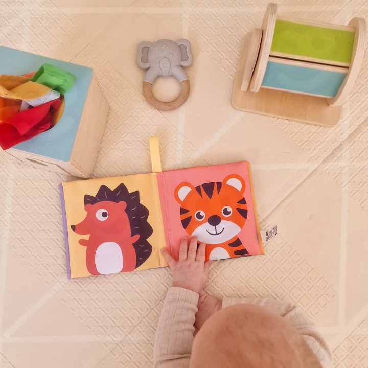 Pudełko Montessori 6w1 Sensoryczne 5-6 miesięcy WOOPIE GREEN – XXL Box