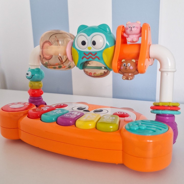 Interactive Educational Piano with LED Effects and Sound - Woopie